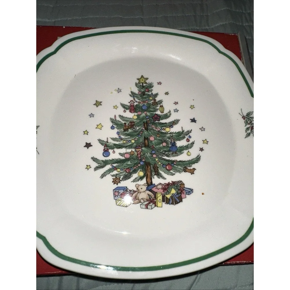 Nikko Ceramics nikko christmastime